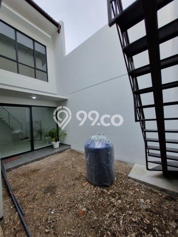 Ready to Use! Luxury House LT 147m2 Desain Elegan di Mekar Wangi Ready to Use! Luxury House LT 147m2 Desain Elegan di Mekar Wangi