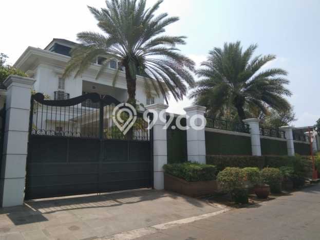 For Sale Rumah Elit Exclusive di Ciputat Timur, Tangerang Selatan For Sale Rumah Elit Exclusive di Ciputat Timur, Tangerang Selatan