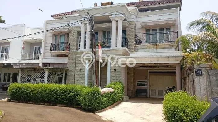 Rumah Elit LB 330m2 Siap Huni Desain Elegan di Graha Raya, Tangerang Selatan Rumah Elit LB 330m2 Siap Huni Desain Elegan di Graha Raya, Tangerang Selatan
