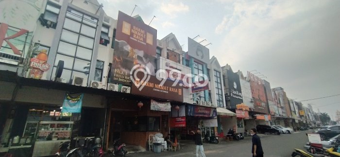 Ruko Bagus Dijual LB 210m2 Lokasi Strategis Tangerang Area Cocok untuk Berbisnis Ruko Bagus Dijual LB 210m2 Lokasi Strategis Tangerang Area Cocok untuk Berbisnis