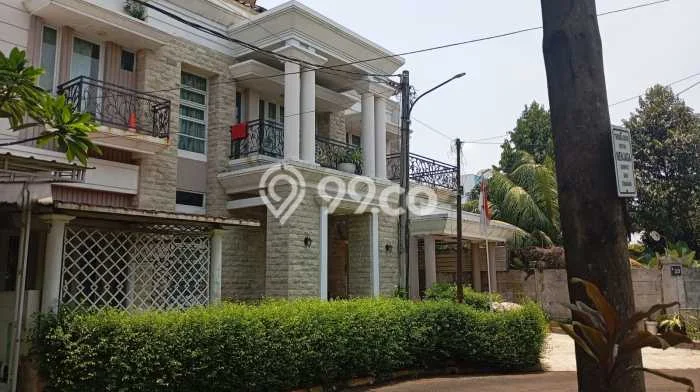 Rumah Elit LB 330m2 Siap Huni Desain Elegan di Graha Raya, Tangerang Selatan Rumah Elit LB 330m2 Siap Huni Desain Elegan di Graha Raya, Tangerang Selatan