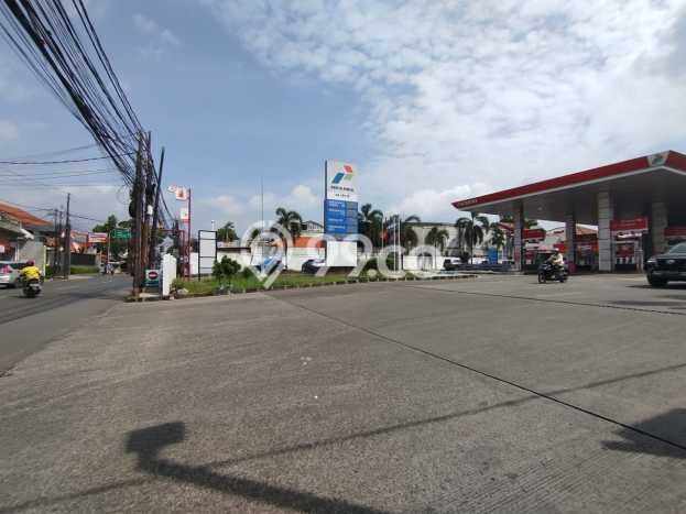 Unit Komersial Dijual di Jakarta Selatan LT 1969m2 & LB 664m2 Unit Komersial Dijual di Jakarta Selatan LT 1969m2 & LB 664m2