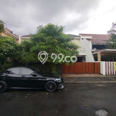 Rumah Elit Modern Tanpa Renovasi di Tanjung Barat Jakarta Selatan Rumah Elit Modern Tanpa Renovasi di Tanjung Barat Jakarta Selatan