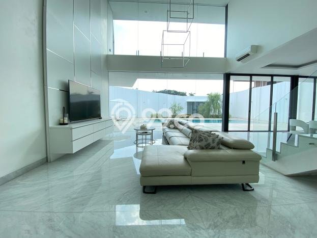 Ready to Use! Luxury House LT 782m2 Desain Elegan di BSD Ready to Use! Luxury House LT 782m2 Desain Elegan di BSD