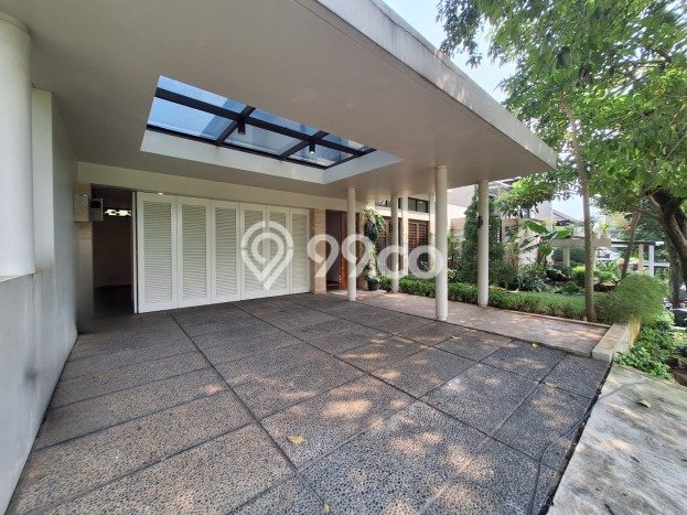 Rumah Elit Modern Tanpa Renovasi di Lebak Bulus Jakarta Selatan Rumah Elit Modern Tanpa Renovasi di Lebak Bulus Jakarta Selatan