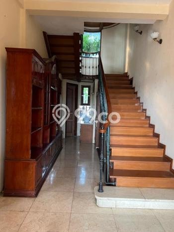 Siap Huni Rumah Mewah 10 Kamar di Cilandak Dekat ke Mana Pun Siap Huni Rumah Mewah 10 Kamar di Cilandak Dekat ke Mana Pun