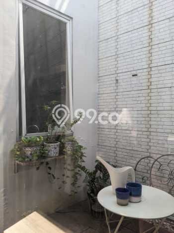 Rumah Mewah LB 200m2 Siap Huni Desain Elegan di Lebak Bulus, Jakarta Selatan Rumah Mewah LB 200m2 Siap Huni Desain Elegan di Lebak Bulus, Jakarta Selatan