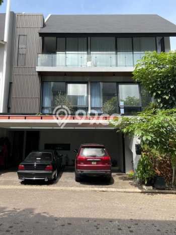 Rumah Elit Modern Siap Huni di Lebak Bulus Jakarta Selatan Rumah Elit Modern Siap Huni di Lebak Bulus Jakarta Selatan