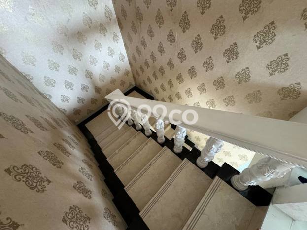 Ready to Use! Luxury House LT 486m2 Desain Elegan di Pangkalan Jati Ready to Use! Luxury House LT 486m2 Desain Elegan di Pangkalan Jati
