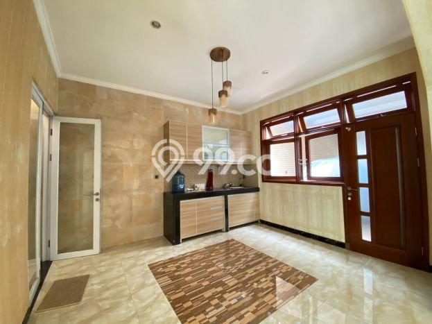 Hunian Mewah Siap Huni LT 282m2 di Cinere, Depok Hunian Mewah Siap Huni LT 282m2 di Cinere, Depok