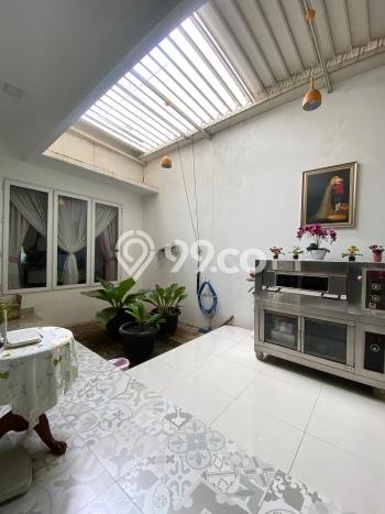 Dijual Rumah Premium dengan Fasilitas Sekitar Lengkap di Cinere, Depok Dijual Rumah Premium dengan Fasilitas Sekitar Lengkap di Cinere, Depok