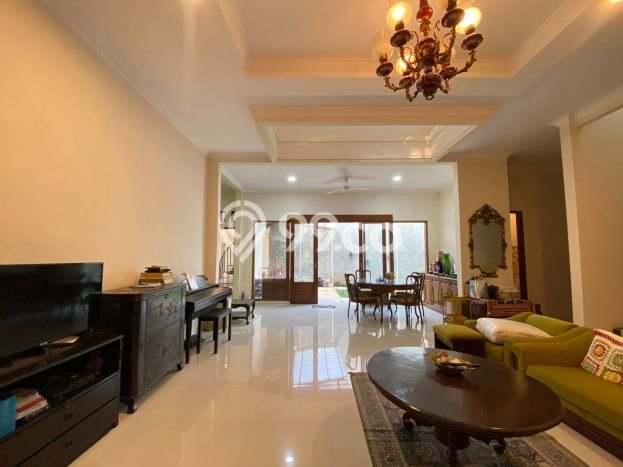 Hunian Mewah Siap Huni LT 240m2 di Cinere, Depok Hunian Mewah Siap Huni LT 240m2 di Cinere, Depok