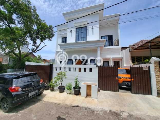 Siap Huni Hunian Elit 4 Kamar di Cinere Dekat ke Mana Pun Siap Huni Hunian Elit 4 Kamar di Cinere Dekat ke Mana Pun