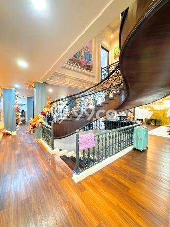 Rumah Mewah Dijual LT 1428m2 di Cinere, Depok Rumah Mewah Dijual LT 1428m2 di Cinere, Depok