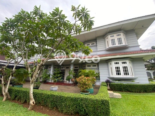Rumah Mewah Siap Huni LT 1317m2 di Cilandak, Jakarta Selatan Rumah Mewah Siap Huni LT 1317m2 di Cilandak, Jakarta Selatan