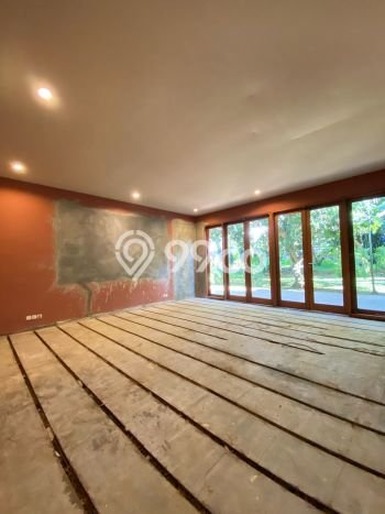 Ready to Use! Premium House LT 2425m2 Desain Modern di Pangkalan Jati Ready to Use! Premium House LT 2425m2 Desain Modern di Pangkalan Jati
