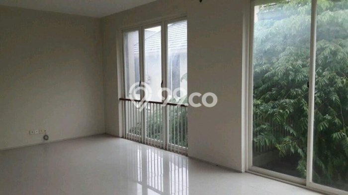 Rumah Nyaman Depok, Area Sejuk - LT 291m2m² Rumah Nyaman Depok, Area Sejuk - LT 291m2m²