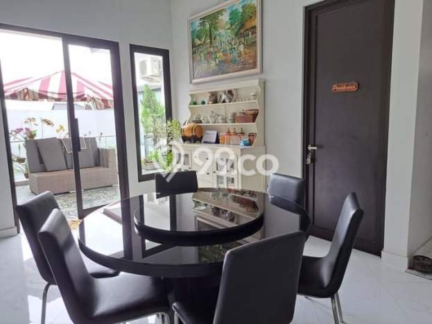 Siap Huni Rumah Mewah 9 Kamar di Umbulharjo Dekat ke Mana Saja Siap Huni Rumah Mewah 9 Kamar di Umbulharjo Dekat ke Mana Saja
