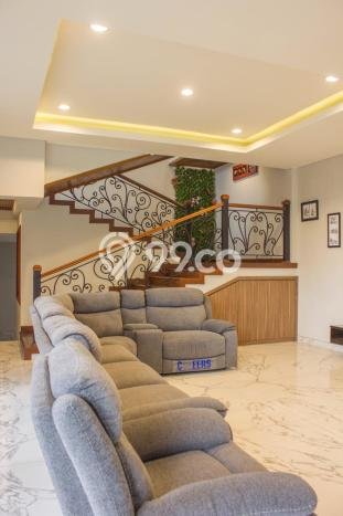 Ready to Use! Premium House LT 750m2 Desain Modern di Dago Ready to Use! Premium House LT 750m2 Desain Modern di Dago