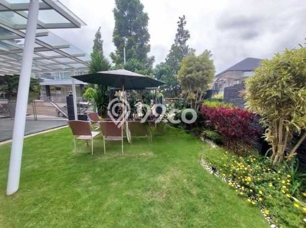 Hunian Mewah Siap Huni LT 438m2 di Coblong, Bandung Hunian Mewah Siap Huni LT 438m2 di Coblong, Bandung
