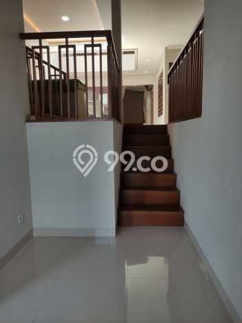 Jual Rumah Mewah Megah Dengan View Eksklusif di Setra Duta, Bandung Jual Rumah Mewah Megah Dengan View Eksklusif di Setra Duta, Bandung