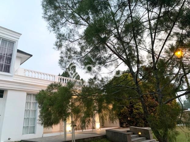 Jual Rumah Luas Elegan Dengan View Eksklusif di Kota Baru Parahyangan, Bandung Jual Rumah Luas Elegan Dengan View Eksklusif di Kota Baru Parahyangan, Bandung