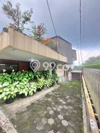 For Sale! Luxury House LT 1145m2 Desain Modern di Hegarmanah For Sale! Luxury House LT 1145m2 Desain Modern di Hegarmanah