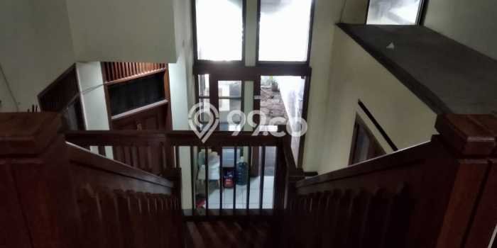 Rumah Elit Modern Siap Huni di Pasteur Bandung Rumah Elit Modern Siap Huni di Pasteur Bandung