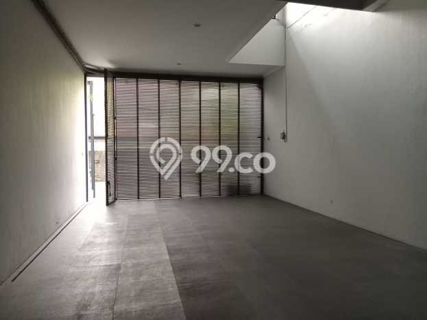 Rumah Elit LB 800m2 Siap Pakai Desain Elegan di Sayap Dago, Bandung Rumah Elit LB 800m2 Siap Pakai Desain Elegan di Sayap Dago, Bandung