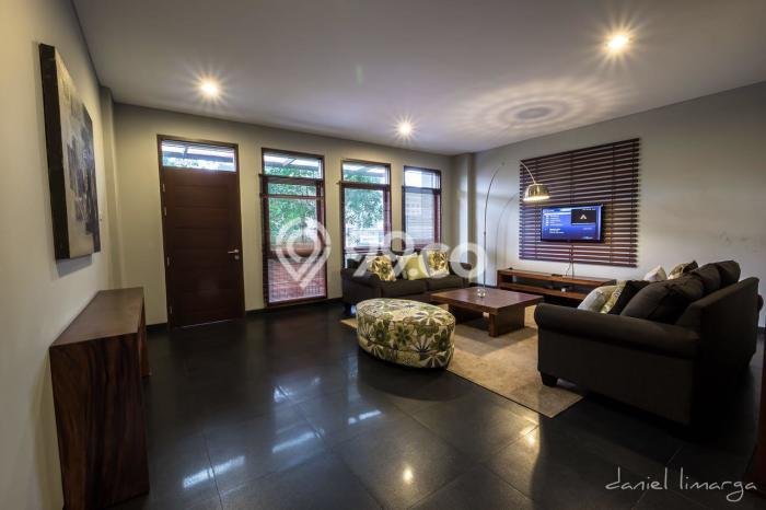 Dijual Rumah Mewah Elegan Dengan View Cantik di Setra Duta, Bandung Dijual Rumah Mewah Elegan Dengan View Cantik di Setra Duta, Bandung