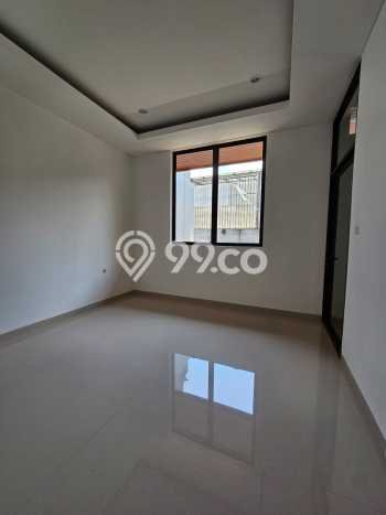 Rumah Elit Modern Tanpa Renovasi di Singgasana Bandung Rumah Elit Modern Tanpa Renovasi di Singgasana Bandung