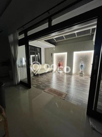 For Sale! Premium House LT 240m2 Desain Modern di Singgasana For Sale! Premium House LT 240m2 Desain Modern di Singgasana