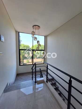 Dijual Rumah Luas Elegan Dengan View Eksklusif di Singgasana, Bandung Dijual Rumah Luas Elegan Dengan View Eksklusif di Singgasana, Bandung