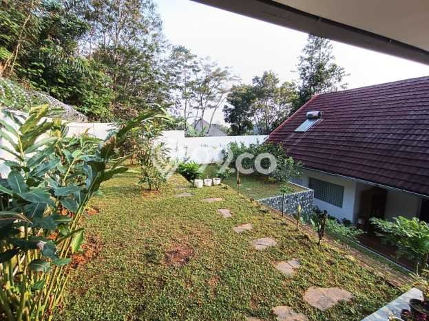 Rumah Eksklusif Siap Huni LT 501m2 di Coblong, Bandung Rumah Eksklusif Siap Huni LT 501m2 di Coblong, Bandung