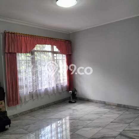 Hunian Elit LB 250m2 Siap Pakai Desain Elegan di Surya Sumantri, Bandung Hunian Elit LB 250m2 Siap Pakai Desain Elegan di Surya Sumantri, Bandung