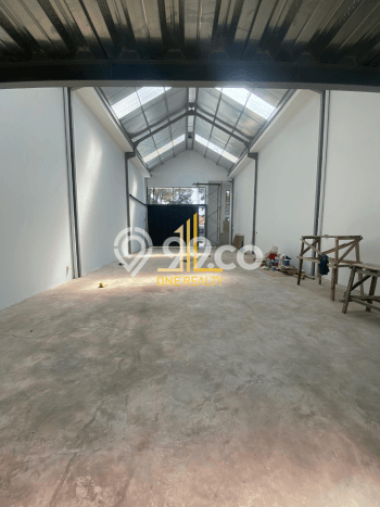 Gudang Dijual di Bandung LT 317m2 & LB 320m2 Lokasi Terbaik! Gudang Dijual di Bandung LT 317m2 & LB 320m2 Lokasi Terbaik!