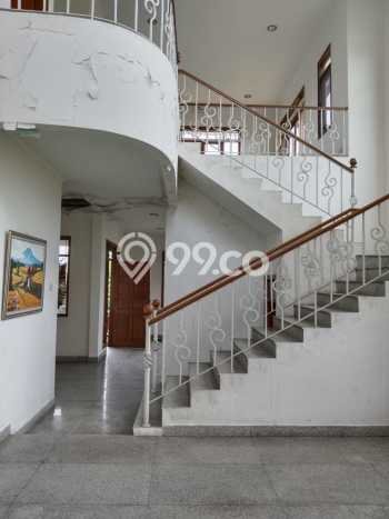 Rumah Elit Modern Tanpa Renovasi di Resor Dago Pakar Bandung Rumah Elit Modern Tanpa Renovasi di Resor Dago Pakar Bandung
