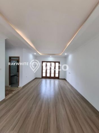 For Sale Rumah Mewah Exclusive di Kebayoran Baru, Jakarta Selatan For Sale Rumah Mewah Exclusive di Kebayoran Baru, Jakarta Selatan