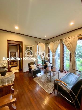 Rumah Elit LB 650m2 Siap Huni Desain Elegan di Lebak Bulus, Jakarta Selatan Rumah Elit LB 650m2 Siap Huni Desain Elegan di Lebak Bulus, Jakarta Selatan