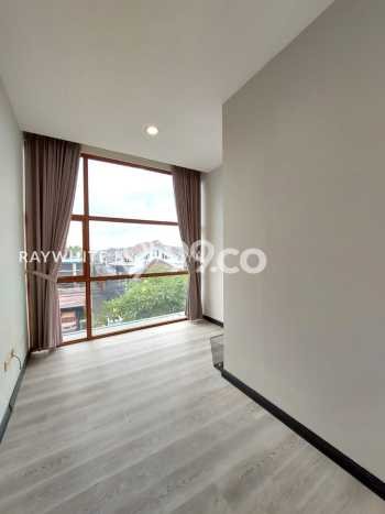 Dijual Rumah Mewah Exclusive di Cilandak, Jakarta Selatan Dijual Rumah Mewah Exclusive di Cilandak, Jakarta Selatan