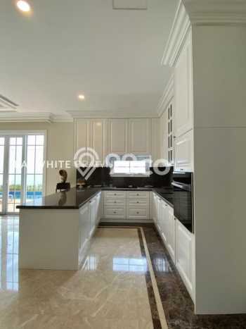 For Sale Rumah Elit Exclusive di Kebayoran Lama, Jakarta Selatan For Sale Rumah Elit Exclusive di Kebayoran Lama, Jakarta Selatan