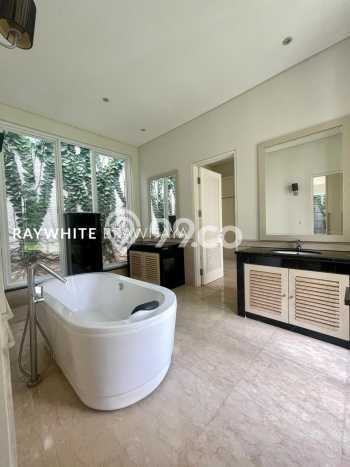 Hot Offer Hunian Mewah Ideal dan Luas di Cilandak, Jakarta Selatan Hot Offer Hunian Mewah Ideal dan Luas di Cilandak, Jakarta Selatan