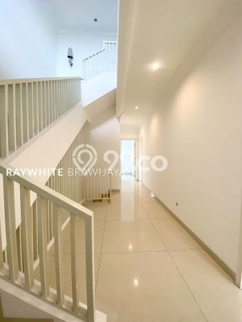 Rumah Elit LB 396m2 Siap Huni Desain Elegan di Cipete, Jakarta Selatan Rumah Elit LB 396m2 Siap Huni Desain Elegan di Cipete, Jakarta Selatan