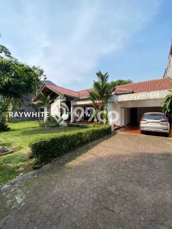 Jual Rumah Mewah Elegan Dengan View Cantik di Kemang, Jakarta Selatan Jual Rumah Mewah Elegan Dengan View Cantik di Kemang, Jakarta Selatan