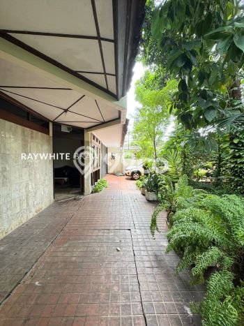 Rumah Elit Modern Siap Huni di Pondok Indah Jakarta Selatan Rumah Elit Modern Siap Huni di Pondok Indah Jakarta Selatan