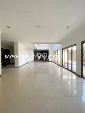 Rumah Luxury Modern Siap Huni di Kuningan Jakarta Selatan Rumah Luxury Modern Siap Huni di Kuningan Jakarta Selatan