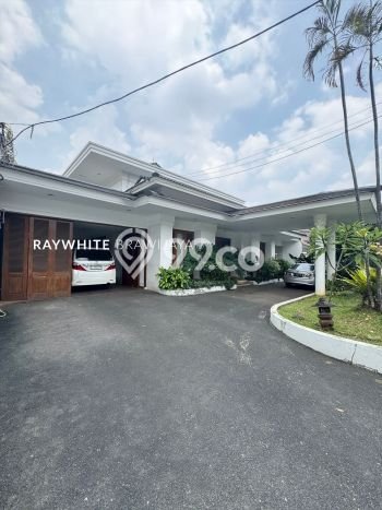 Rumah Luxury Modern Tanpa Renovasi di Kemang Jakarta Selatan Rumah Luxury Modern Tanpa Renovasi di Kemang Jakarta Selatan