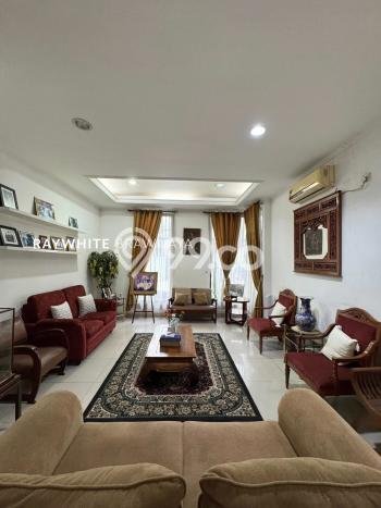 Hunian Mewah LB 350m2 Siap Huni Desain Elegan di Kemang, Jakarta Selatan Hunian Mewah LB 350m2 Siap Huni Desain Elegan di Kemang, Jakarta Selatan