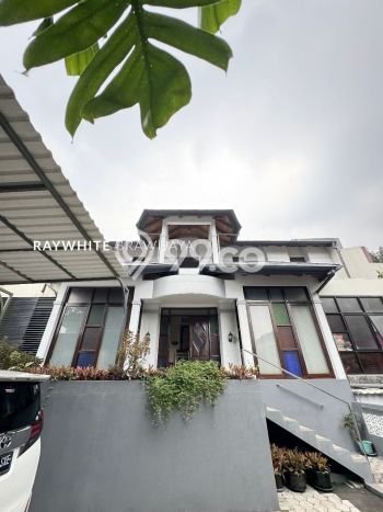 Rumah Luxury Modern Tanpa Renovasi di Ampera Jakarta Selatan Rumah Luxury Modern Tanpa Renovasi di Ampera Jakarta Selatan