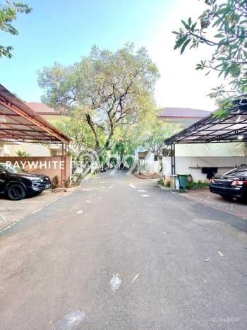 Dijual Rumah Mewah Megah Dengan View Eksklusif di Lebak Bulus, Jakarta Selatan Dijual Rumah Mewah Megah Dengan View Eksklusif di Lebak Bulus, Jakarta Selatan